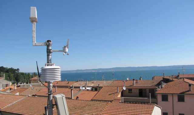 Studiare il tempo dal tetto di casa:  la moda delle stazioni meteorologiche ''fai da te''